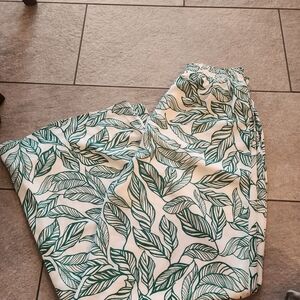 Pink Lily Green Leaf Print Pants